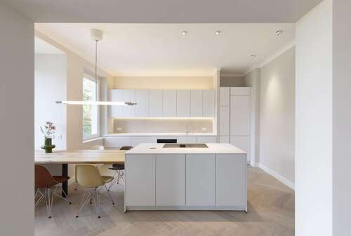 Foto - Wohnung zum Mieten in Düsseldorf 2.900,00 € 97 m²