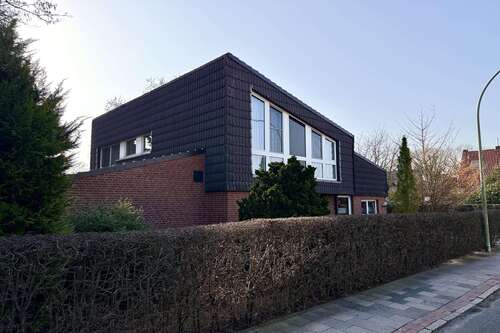 Foto - Haus zum Kaufen in Bremerhaven 379.000,00 € 182.82 m²
