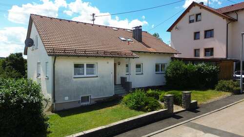 Foto - Haus zum Kaufen in Steinheim am Albuch 385.000,00 € 230 m²