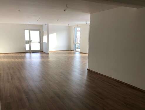 Foto - Halle in Großaitingen 650,00 € 78 m²