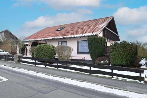 Foto - Haus zum Kaufen in Weidach 299.000,00 € 150 m²