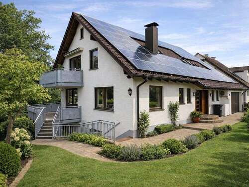 Foto - Haus zum Kaufen in Metzingen 837.000,00 € 273 m²