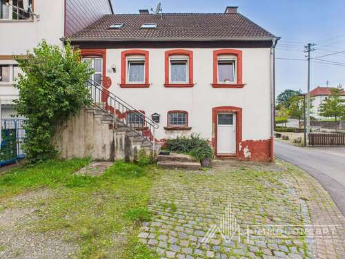 Foto - Haus zum Kaufen in Hüffler 85.000,00 € 120 m²