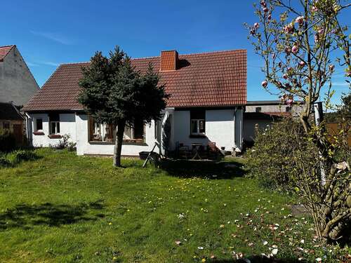 Foto - Haus zum Kaufen in Gardelegen 100.000,00 € 99.5 m²