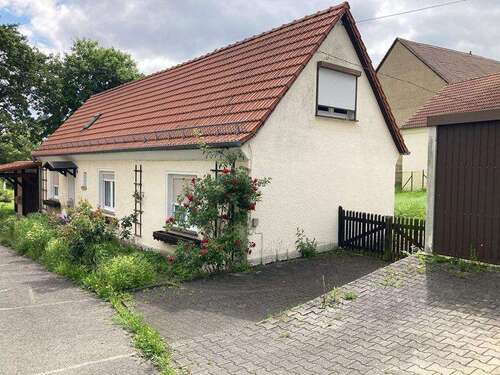 Foto - Haus zum Kaufen in Wetterzeube OT Breitenbach 45.000,00 € 118 m²