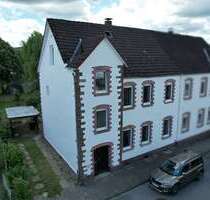 Haus zum Kaufen in Lauenförde 149.000,00 € 136.35 m²