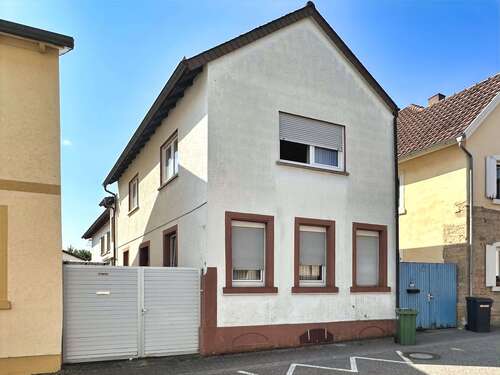 Foto - Haus zum Kaufen in Wachenheim 269.000,00 € 120 m²