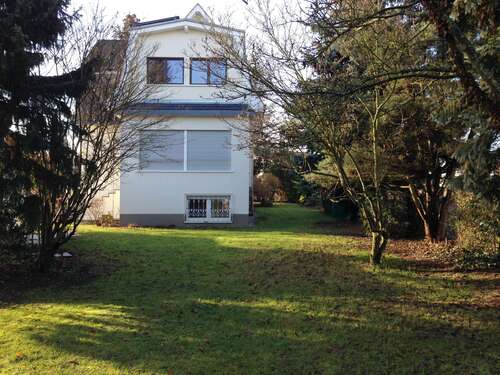 Foto - Haus zum Mieten in Walluf 2.924,00 € 200 m²