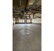 Halle in Asslar 2.100,00 € 633 m²