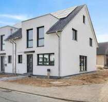 Haus zum Kaufen in Stutensee Spöck 779.000,00 € 127 m² - Stutensee / Spöck
