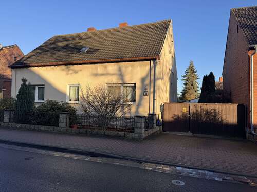 Foto - Haus zum Kaufen in Zahna-Elster 94.900,00 € 119 m²