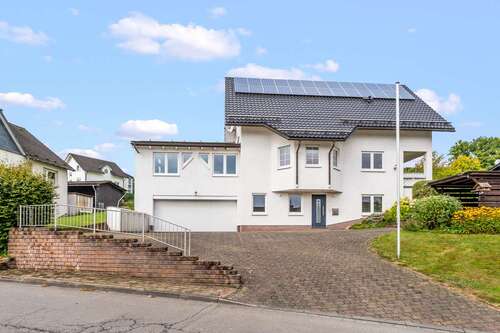 Foto - Haus zum Kaufen in Attendorn 599.500,00 € 230 m²