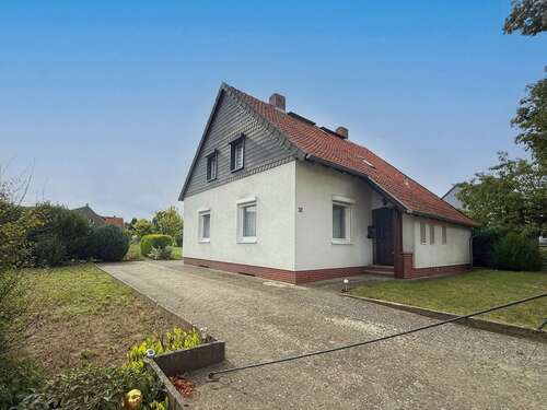Foto - Haus zum Kaufen in Königslutter 240.000,00 € 114.81 m²