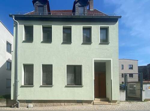 Foto - Haus zum Kaufen in Apolda 109.000,00 € 135 m²