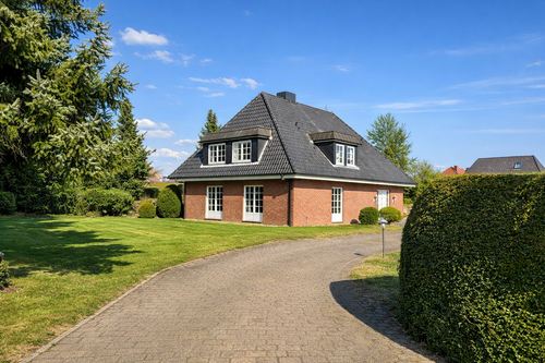 Foto - Haus zum Kaufen in Stockelsdorf 895.000,00 € 230 m²