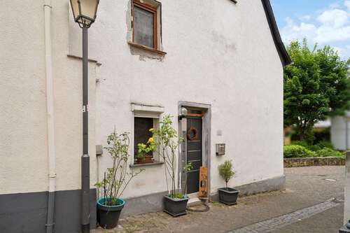 Foto - Haus zum Kaufen in Brechen 95.000,00 € 70 m²
