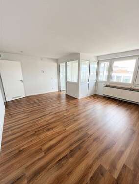 Foto - Wohnung zum Mieten in Wolfsburg 745,40 € 91.46 m²
