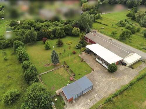 Foto - Haus zum Kaufen in Sommersdorf 239.000,00 € 244 m²