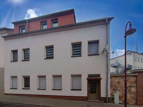 Foto - Haus zum Kaufen in Borna 220.000,00 € 185 m²