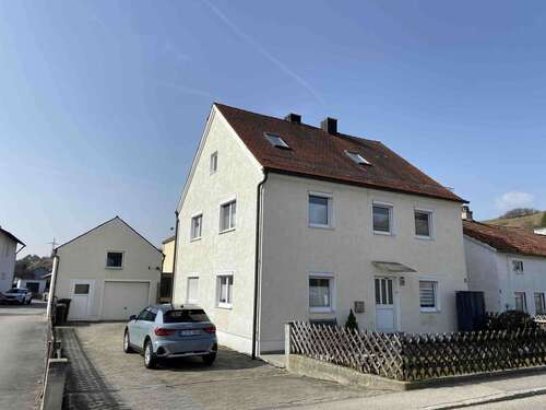 Foto - Haus zum Kaufen in Altmannstein Neuenhinzenhausen 293.000,00 € 157 m²