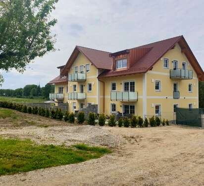 Foto - Wohnung zum Mieten in Ottenhofen 680,00 € 38 m²