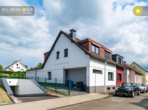 Foto - Haus zum Kaufen in Solingen 439.000,00 € 135.59 m²