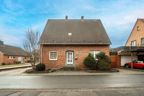 Foto - Haus zum Kaufen in Ennigerloh-Westkirchen 289.000,00 € 140 m²