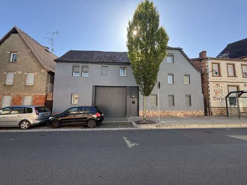Foto - Haus zum Kaufen in Wenigumstadt 569.000,00 € 340 m²