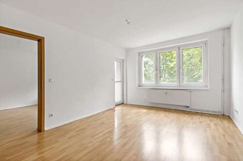 Foto - Wohnung zum Mieten in Halle 430,00 € 48 m²