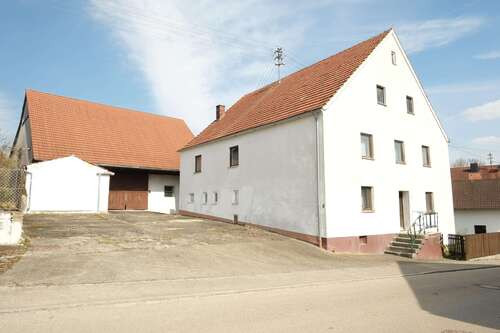 Foto - Haus zum Kaufen in Monheim 150.000,00 € 200 m²