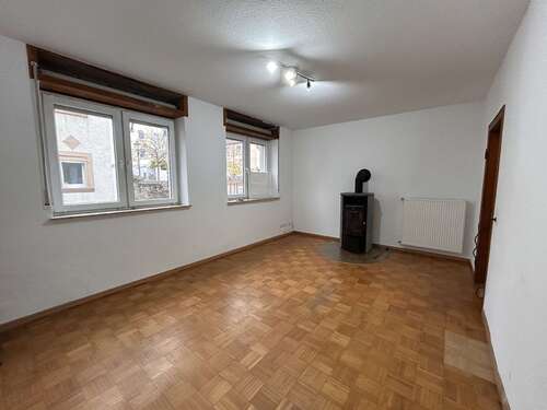Foto - Haus zum Mieten in Bassenheim 1.300,00 € 134.1 m²