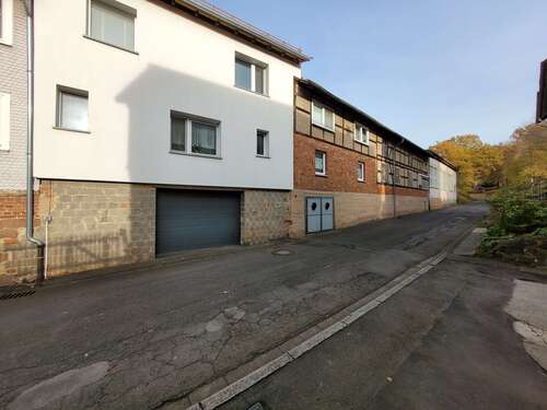 Foto - Haus zum Kaufen in Niederaula 310.000,00 € 232 m²