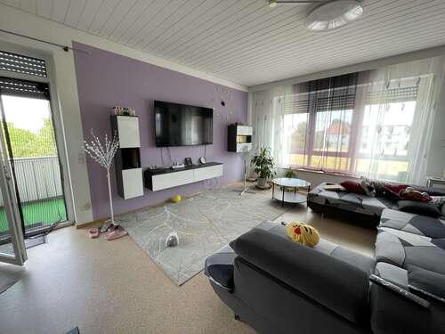 Foto - Wohnung zum Mieten in Obertraubling 1.115,00 € 139 m²