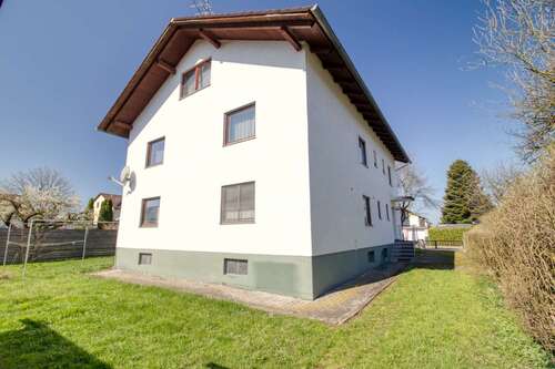 Foto - Haus zum Kaufen in Großkarolinenfeld 740.000,00 € 220 m²