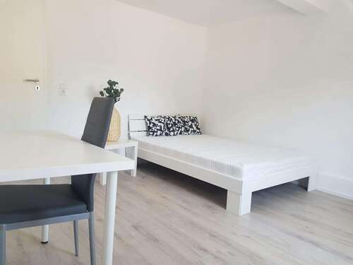 Foto - WG-Zimmer in Stuttgart 650,00 € 17 m²