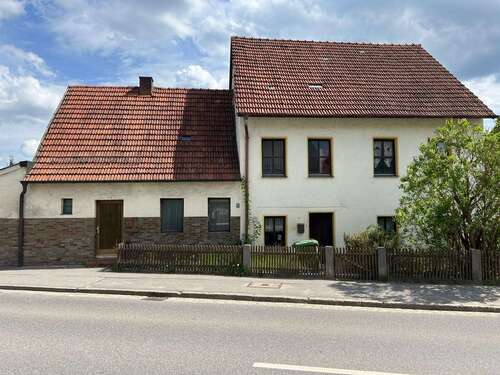 Foto - Haus zum Kaufen in Teublitz 140.000,00 € 180 m²