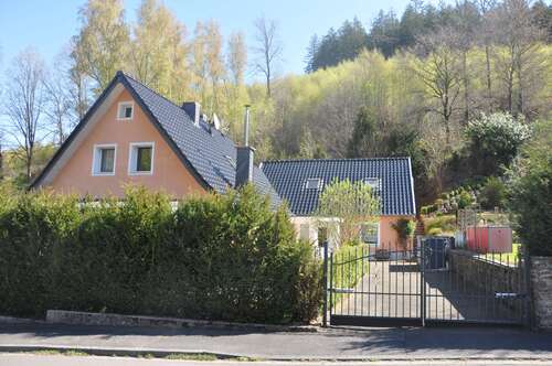 Foto - Haus zum Kaufen in Hellenthal 375.000,00 € 184 m²