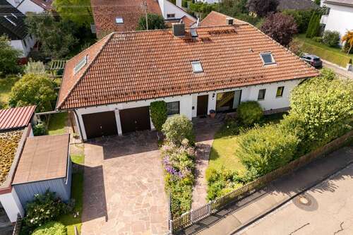 Foto - Haus zum Kaufen in Nersingen Straß 679.000,00 € 245 m²