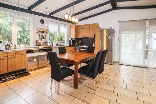 Foto - Haus zum Kaufen in Haan 640.000,00 € 277 m²