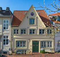 Haus zum Kaufen in Glückstadt 635.000,00 € 249 m²