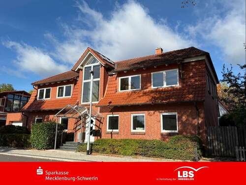 Foto - Haus zum Kaufen in Schwerin 475.000,00 € 355.4 m²