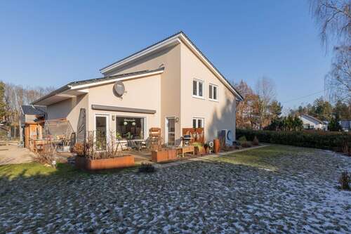 Foto - Haus zum Kaufen in Rehfelde 699.000,00 € 189.52 m²