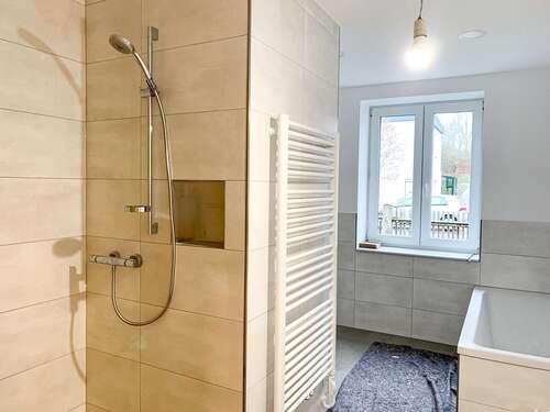Foto - Wohnung zum Mieten in Rödlitz 1.350,00 € 150 m²