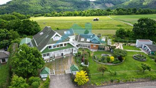 Foto - Haus zum Kaufen in Battenberg (Eder) Dodenau 429.900,00 € 286.49 m²