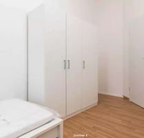 WG-Zimmer in Berlin 700,00 € 14 m²