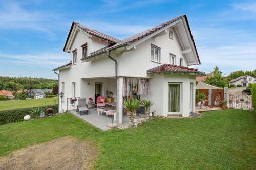 Foto - Haus zum Kaufen in Welzheim 818.000,00 € 199 m²