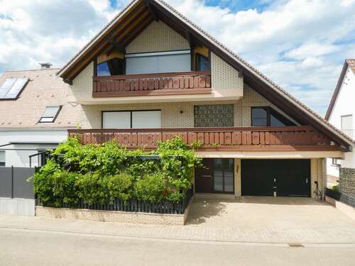 Foto - Haus zum Kaufen in Hochdorf-Assenheim 579.000,00 € 245 m²