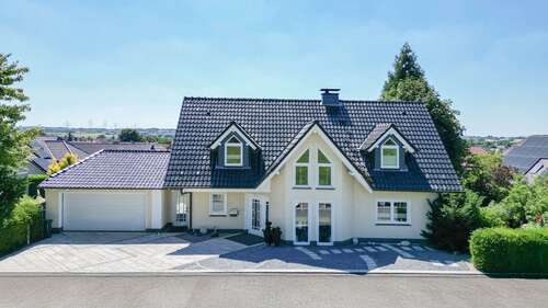 Foto - Haus zum Kaufen in Ense 650.000,00 € 211 m²