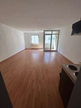 Foto - Wohnung zum Mieten in Magdeburg 280,00 € 43.58 m²