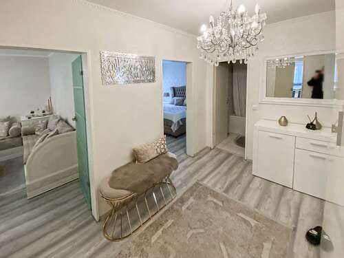 Foto - Wohnung zum Kaufen in Düsseldorf 219.000,00 € 79 m²